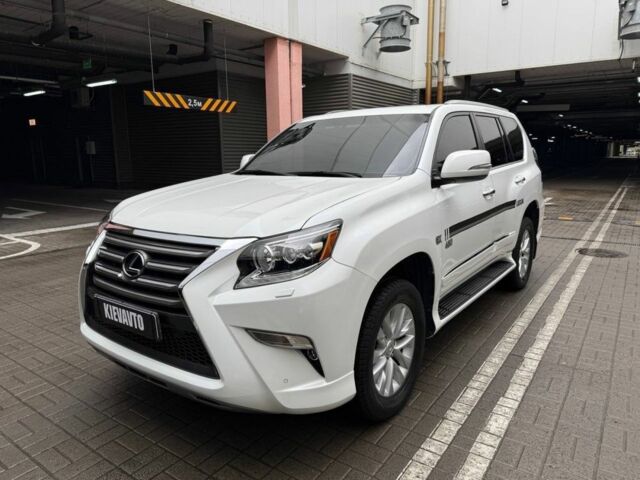 Білий Лексус ГХ, об'ємом двигуна 4.6 л та пробігом 63 тис. км за 30000 $, фото 1 на Automoto.ua
