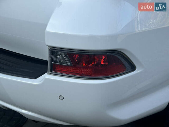 Білий Лексус ГХ, об'ємом двигуна 4.61 л та пробігом 212 тис. км за 29999 $, фото 34 на Automoto.ua