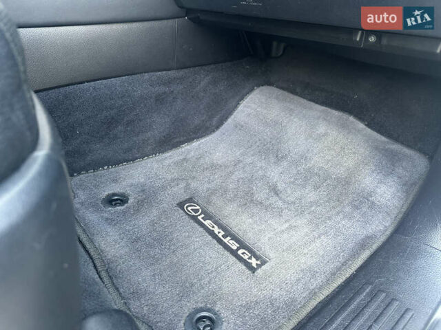 Білий Лексус ГХ, об'ємом двигуна 4.61 л та пробігом 212 тис. км за 29999 $, фото 52 на Automoto.ua