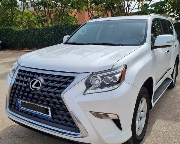 Белый Лексус ГХ, объемом двигателя 4.61 л и пробегом 82 тыс. км за 36000 $, фото 2 на Automoto.ua