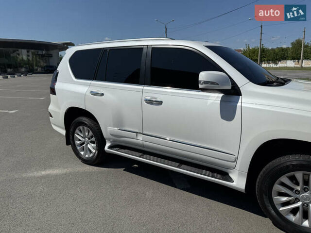 Білий Лексус ГХ, об'ємом двигуна 4.61 л та пробігом 131 тис. км за 35400 $, фото 6 на Automoto.ua