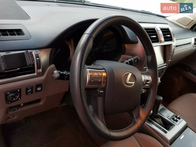 Белый Лексус ГХ, объемом двигателя 4.61 л и пробегом 82 тыс. км за 36000 $, фото 7 на Automoto.ua