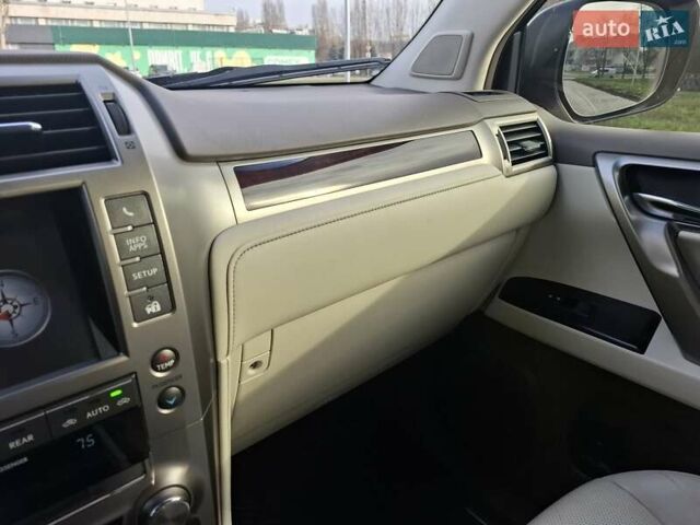 Белый Лексус ГХ, объемом двигателя 4.61 л и пробегом 141 тыс. км за 34500 $, фото 27 на Automoto.ua