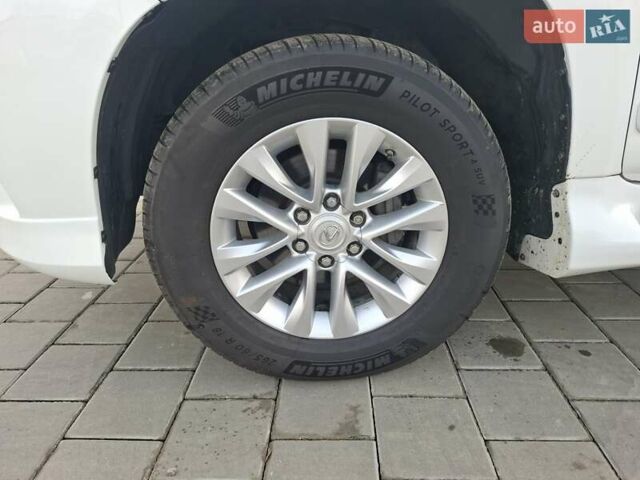 Белый Лексус ГХ, объемом двигателя 4.61 л и пробегом 141 тыс. км за 34500 $, фото 11 на Automoto.ua