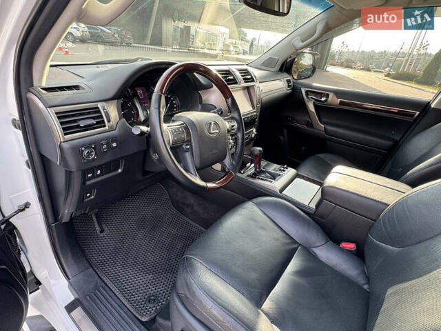 Білий Лексус ГХ, об'ємом двигуна 4.61 л та пробігом 57 тис. км за 35500 $, фото 8 на Automoto.ua