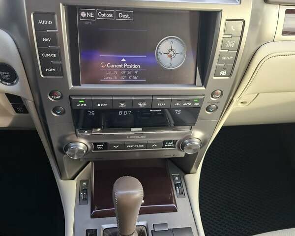 Белый Лексус ГХ, объемом двигателя 4.61 л и пробегом 141 тыс. км за 34500 $, фото 26 на Automoto.ua