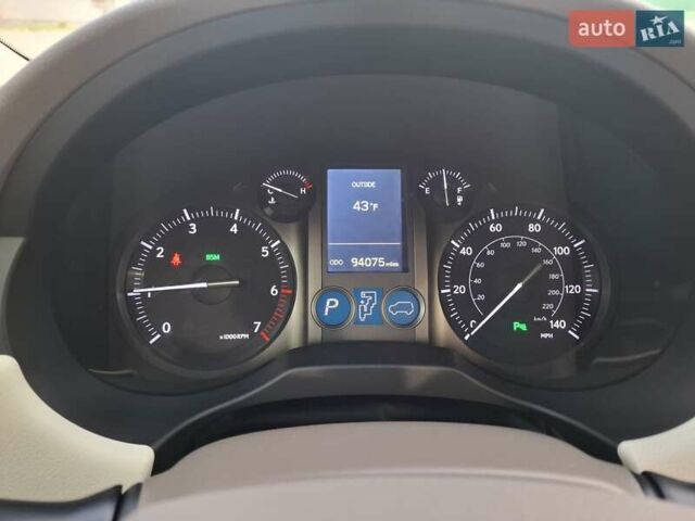 Белый Лексус ГХ, объемом двигателя 4.61 л и пробегом 141 тыс. км за 34500 $, фото 25 на Automoto.ua