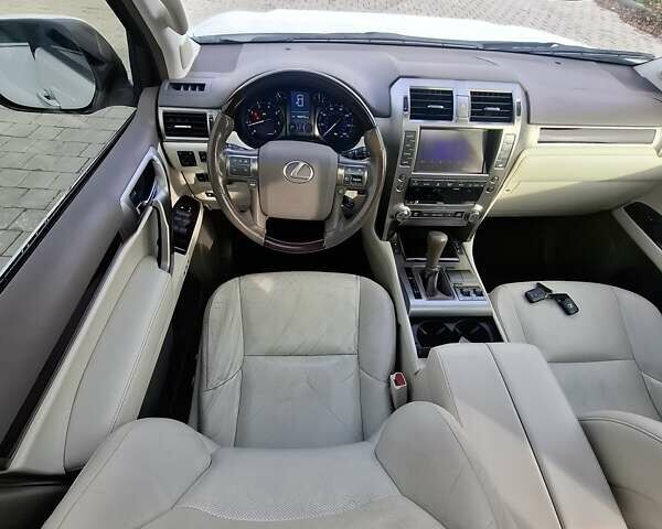 Белый Лексус ГХ, объемом двигателя 4.61 л и пробегом 141 тыс. км за 34500 $, фото 47 на Automoto.ua