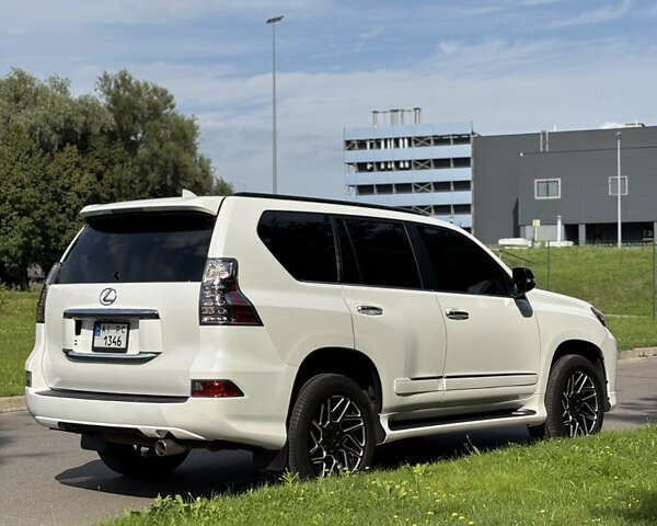 Білий Лексус ГХ, об'ємом двигуна 4.61 л та пробігом 170 тис. км за 37000 $, фото 4 на Automoto.ua