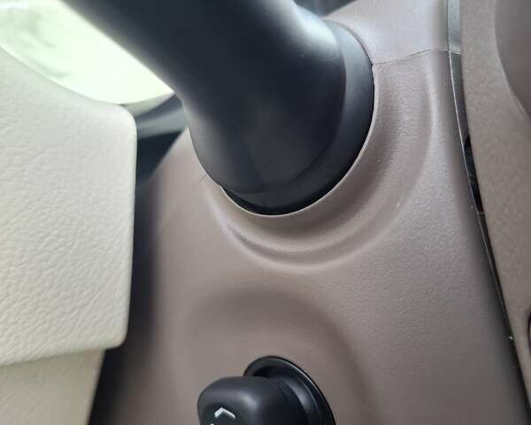 Белый Лексус ГХ, объемом двигателя 4.61 л и пробегом 141 тыс. км за 34500 $, фото 48 на Automoto.ua