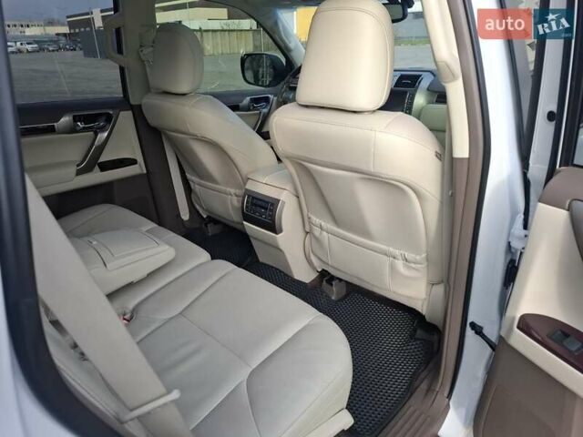 Белый Лексус ГХ, объемом двигателя 4.61 л и пробегом 141 тыс. км за 34500 $, фото 41 на Automoto.ua