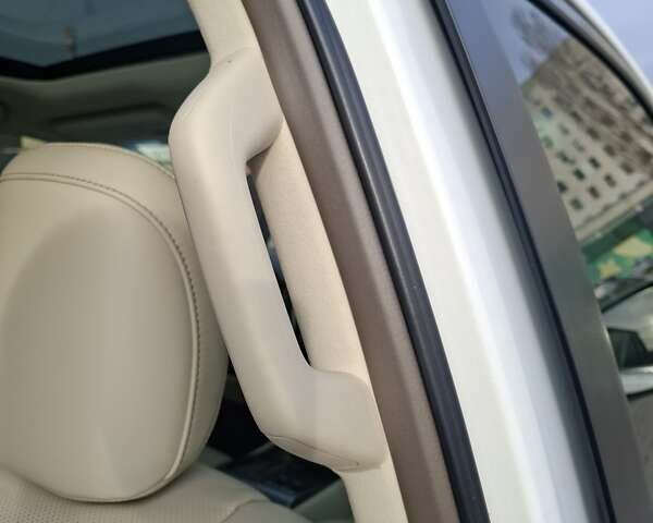 Белый Лексус ГХ, объемом двигателя 4.61 л и пробегом 141 тыс. км за 34500 $, фото 43 на Automoto.ua