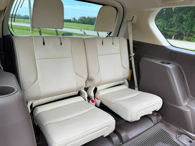 Белый Лексус ГХ, объемом двигателя 4.6 л и пробегом 42 тыс. км за 17400 $, фото 12 на Automoto.ua