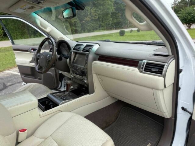 Білий Лексус ГХ, об'ємом двигуна 4.6 л та пробігом 35 тис. км за 26000 $, фото 8 на Automoto.ua