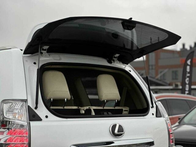 Белый Лексус ГХ, объемом двигателя 4.6 л и пробегом 10 тыс. км за 47500 $, фото 7 на Automoto.ua