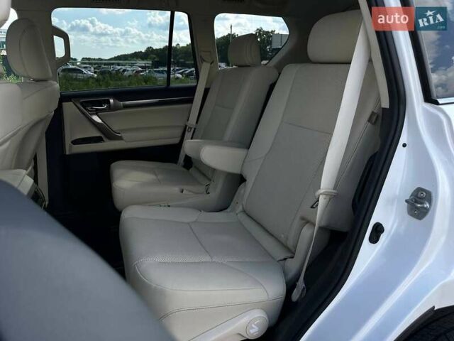 Белый Лексус ГХ, объемом двигателя 4.61 л и пробегом 10 тыс. км за 47500 $, фото 16 на Automoto.ua