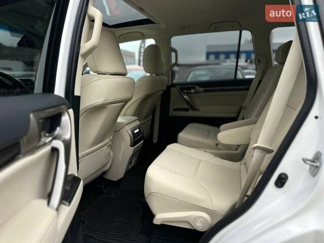 Білий Лексус ГХ, об'ємом двигуна 4.61 л та пробігом 10 тис. км за 47500 $, фото 19 на Automoto.ua