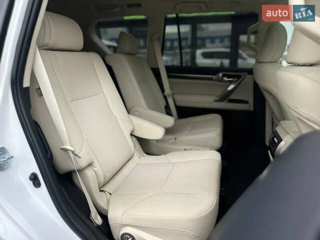 Білий Лексус ГХ, об'ємом двигуна 4.61 л та пробігом 10 тис. км за 47500 $, фото 15 на Automoto.ua