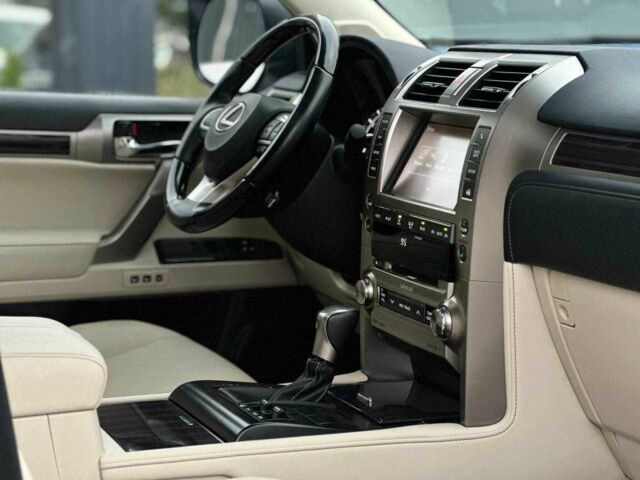 Белый Лексус ГХ, объемом двигателя 4.6 л и пробегом 10 тыс. км за 47500 $, фото 9 на Automoto.ua