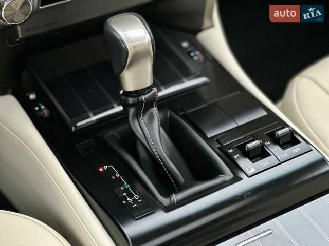 Білий Лексус ГХ, об'ємом двигуна 4.61 л та пробігом 10 тис. км за 47500 $, фото 27 на Automoto.ua