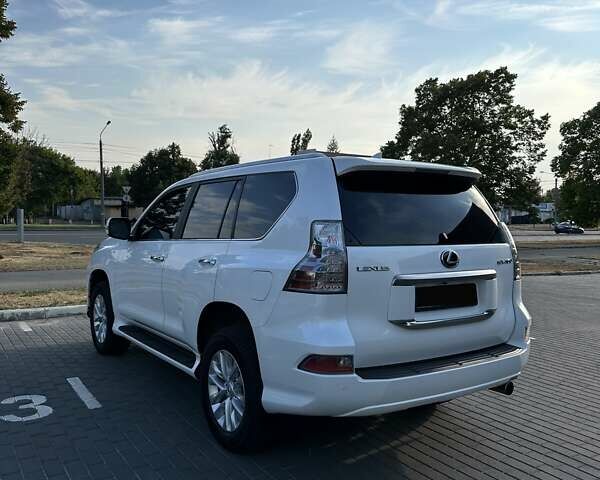 Белый Лексус ГХ, объемом двигателя 4.61 л и пробегом 13 тыс. км за 74999 $, фото 9 на Automoto.ua