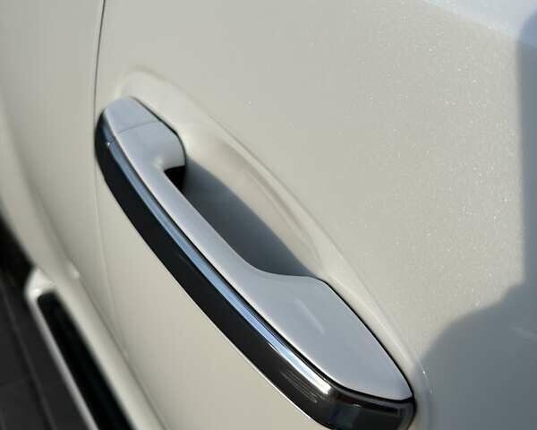 Белый Лексус ГХ, объемом двигателя 4.61 л и пробегом 13 тыс. км за 74999 $, фото 16 на Automoto.ua