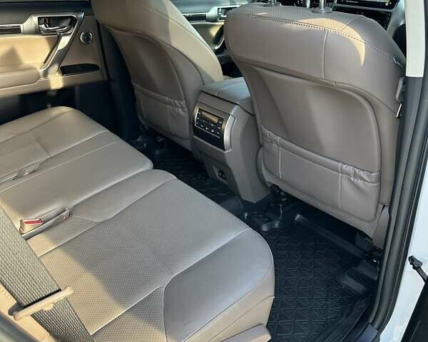 Белый Лексус ГХ, объемом двигателя 4.61 л и пробегом 13 тыс. км за 74999 $, фото 35 на Automoto.ua