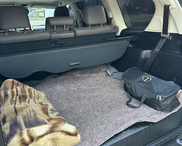 Белый Лексус ГХ, объемом двигателя 4.61 л и пробегом 13 тыс. км за 74999 $, фото 20 на Automoto.ua