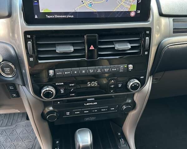 Белый Лексус ГХ, объемом двигателя 4.61 л и пробегом 13 тыс. км за 74999 $, фото 47 на Automoto.ua