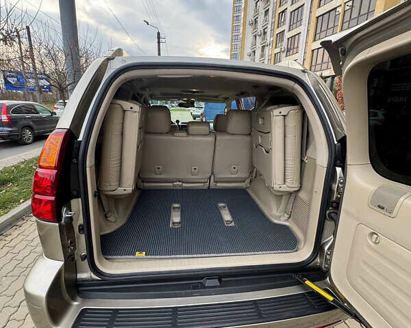 Бежевий Лексус ГХ, об'ємом двигуна 4.66 л та пробігом 349 тис. км за 15000 $, фото 12 на Automoto.ua