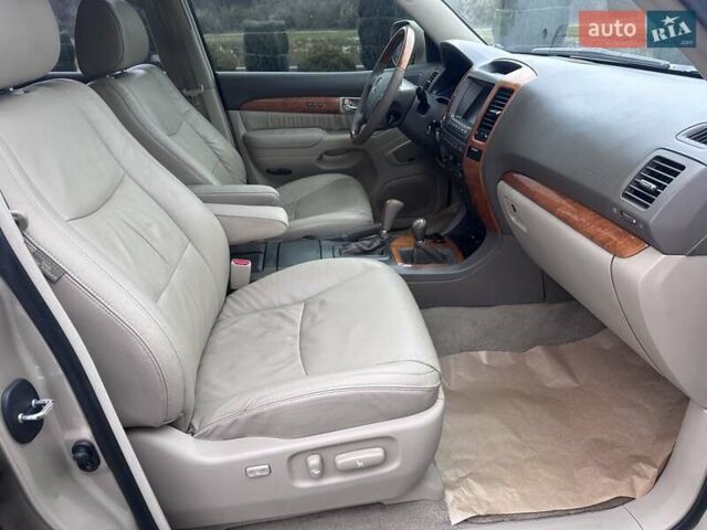 Бежевый Лексус ГХ, объемом двигателя 4.7 л и пробегом 181 тыс. км за 15999 $, фото 21 на Automoto.ua