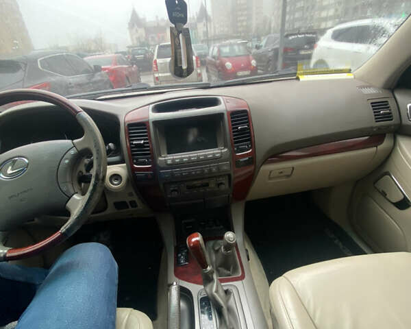 Бежевий Лексус ГХ, об'ємом двигуна 4.7 л та пробігом 138 тис. км за 26000 $, фото 5 на Automoto.ua