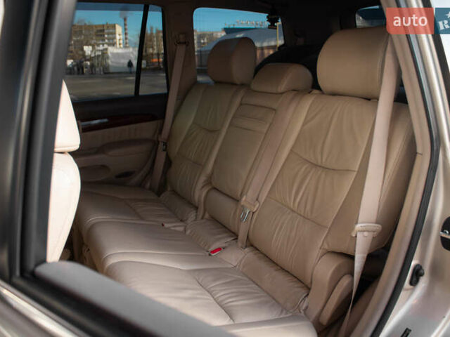 Бежевий Лексус ГХ, об'ємом двигуна 4.7 л та пробігом 203 тис. км за 18500 $, фото 14 на Automoto.ua