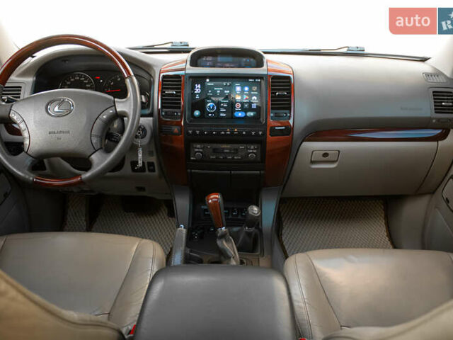 Бежевий Лексус ГХ, об'ємом двигуна 4.7 л та пробігом 203 тис. км за 18500 $, фото 15 на Automoto.ua