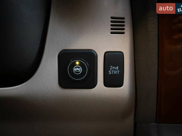 Бежевий Лексус ГХ, об'ємом двигуна 4.7 л та пробігом 203 тис. км за 18500 $, фото 34 на Automoto.ua