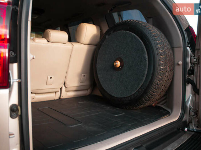 Бежевий Лексус ГХ, об'ємом двигуна 4.7 л та пробігом 203 тис. км за 18500 $, фото 43 на Automoto.ua