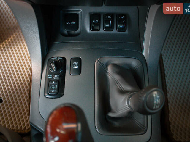 Бежевий Лексус ГХ, об'ємом двигуна 4.7 л та пробігом 203 тис. км за 18500 $, фото 25 на Automoto.ua