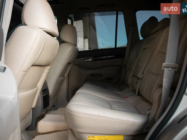 Бежевий Лексус ГХ, об'ємом двигуна 4.7 л та пробігом 203 тис. км за 18500 $, фото 13 на Automoto.ua