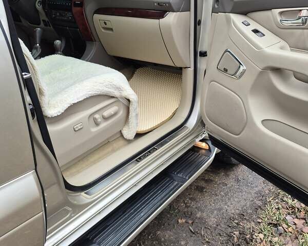 Бежевий Лексус ГХ, об'ємом двигуна 4.7 л та пробігом 203 тис. км за 18500 $, фото 9 на Automoto.ua