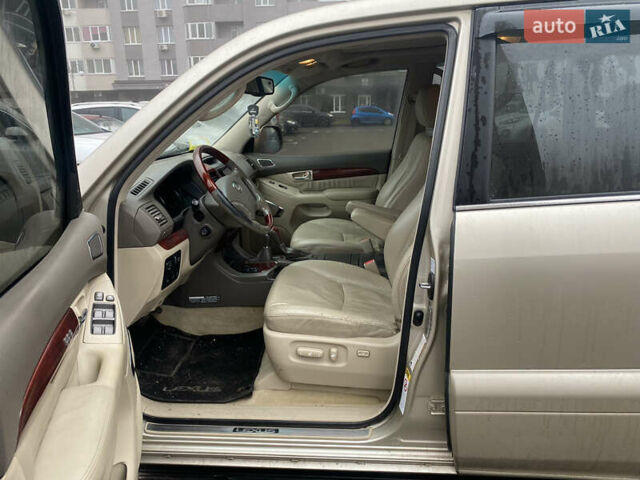 Бежевий Лексус ГХ, об'ємом двигуна 4.7 л та пробігом 138 тис. км за 26000 $, фото 18 на Automoto.ua