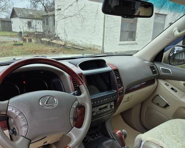 Бежевий Лексус ГХ, об'ємом двигуна 4.7 л та пробігом 203 тис. км за 18500 $, фото 7 на Automoto.ua