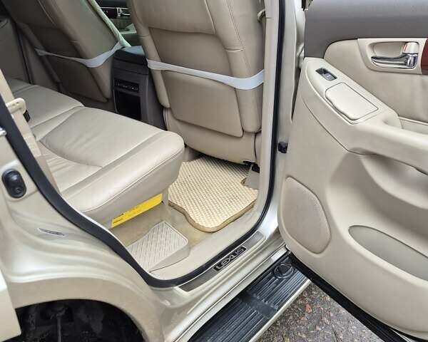 Бежевий Лексус ГХ, об'ємом двигуна 4.7 л та пробігом 203 тис. км за 18500 $, фото 11 на Automoto.ua