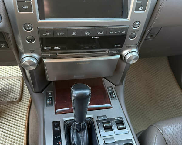 Лексус ГХ 2010 у Золочів на Automoto.ua Бежевий Лексус ГХ, об'ємом двигуна 4.61 л та пробігом 269 тис. км за 19200 $, фото 26 на Automoto.ua