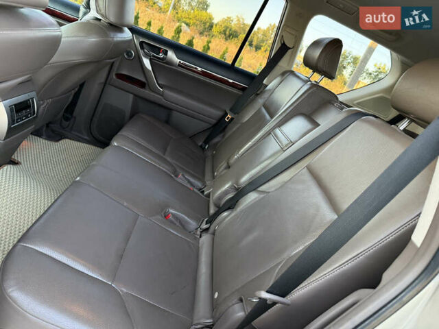 Лексус ГХ 2010 у Золочів на Automoto.ua Бежевий Лексус ГХ, об'ємом двигуна 4.61 л та пробігом 269 тис. км за 19200 $, фото 29 на Automoto.ua