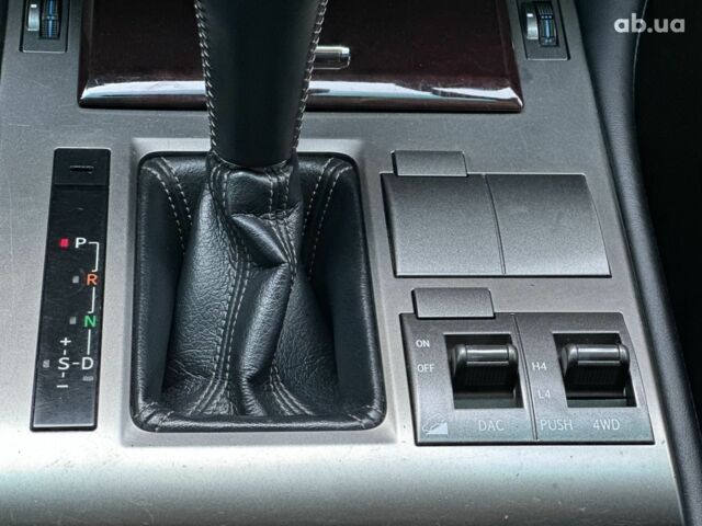 Лексус ГХ 2014 у Києві на Automoto.ua Чорний Лексус ГХ, об'ємом двигуна 0 л та пробігом 275 тис. км за 34900 $, фото 19 на Automoto.ua