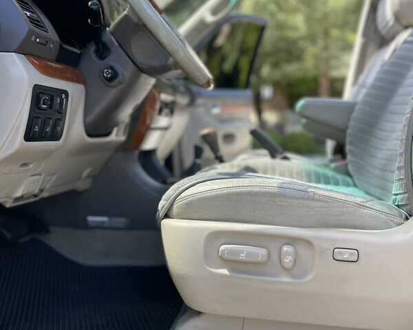 Черный Лексус ГХ, объемом двигателя 4.7 л и пробегом 200 тыс. км за 13500 $, фото 22 на Automoto.ua