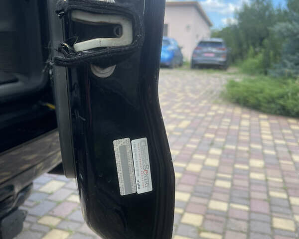 Чорний Лексус ГХ, об'ємом двигуна 4.66 л та пробігом 350 тис. км за 12700 $, фото 33 на Automoto.ua