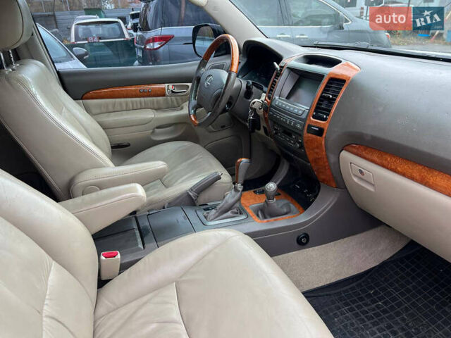 Черный Лексус ГХ, объемом двигателя 4.66 л и пробегом 223 тыс. км за 12700 $, фото 15 на Automoto.ua