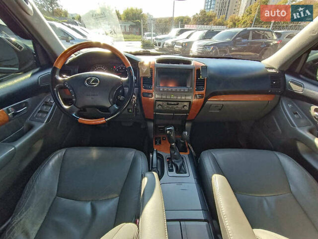 Чорний Лексус ГХ, об'ємом двигуна 4.7 л та пробігом 250 тис. км за 15440 $, фото 16 на Automoto.ua