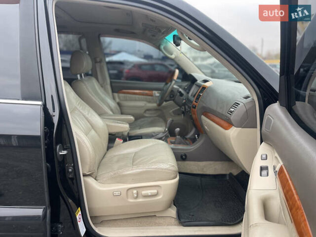 Черный Лексус ГХ, объемом двигателя 4.7 л и пробегом 260 тыс. км за 14300 $, фото 14 на Automoto.ua